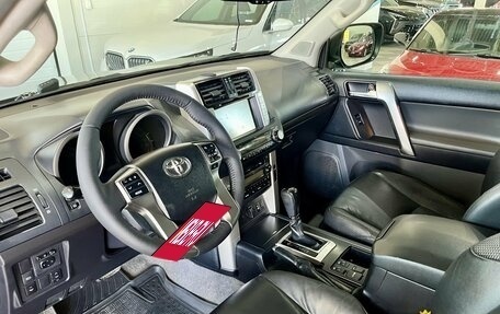 Toyota Land Cruiser Prado 150 рестайлинг 2, 2011 год, 2 849 000 рублей, 12 фотография