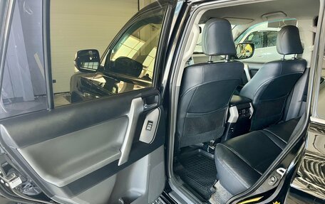 Toyota Land Cruiser Prado 150 рестайлинг 2, 2011 год, 2 849 000 рублей, 16 фотография