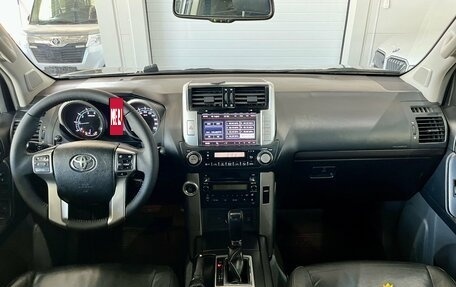 Toyota Land Cruiser Prado 150 рестайлинг 2, 2011 год, 2 849 000 рублей, 13 фотография
