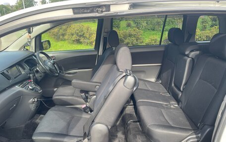 Toyota ISis I, 2010 год, 930 000 рублей, 18 фотография