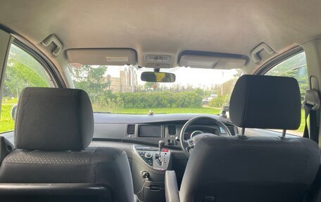 Toyota ISis I, 2010 год, 930 000 рублей, 23 фотография