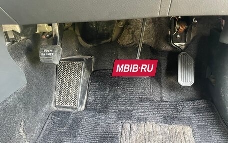 Toyota ISis I, 2010 год, 930 000 рублей, 31 фотография