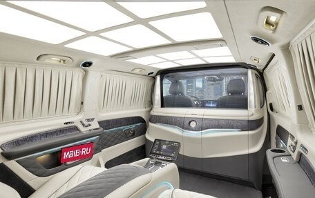 Mercedes-Benz V-Класс, 2026 год, 44 990 000 рублей, 2 фотография