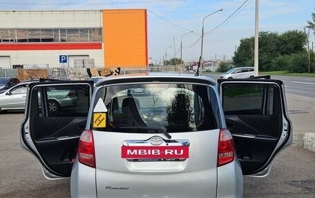 Toyota Ractis I, 2005 год, 500 000 рублей, 12 фотография