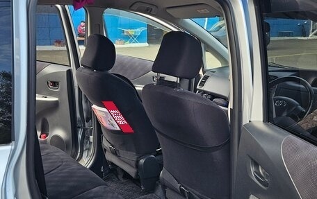 Toyota Ractis I, 2005 год, 500 000 рублей, 8 фотография