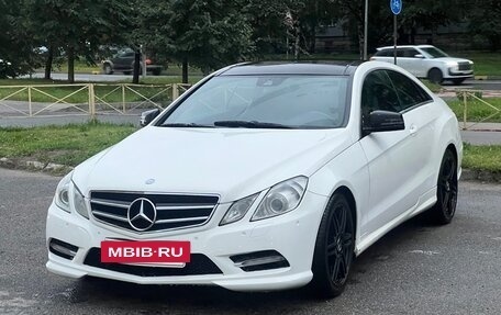 Mercedes-Benz E-Класс, 2012 год, 1 470 000 рублей, 3 фотография