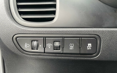 KIA Rio IV, 2018 год, 1 190 000 рублей, 8 фотография