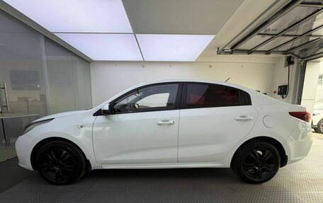 KIA Rio IV, 2018 год, 1 360 000 рублей, 10 фотография