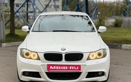 BMW 3 серия, 2009 год, 1 600 000 рублей, 3 фотография