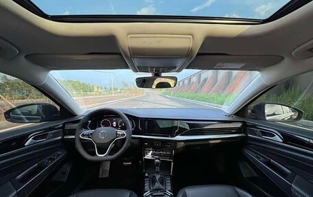 Volkswagen Passat B8 рестайлинг, 2023 год, 1 870 000 рублей, 9 фотография