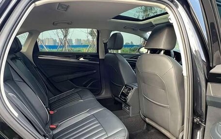 Volkswagen Passat B8 рестайлинг, 2023 год, 1 870 000 рублей, 10 фотография