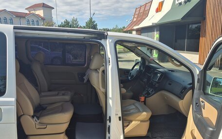 Hyundai Grand Starex Grand Starex I рестайлинг 2, 2016 год, 2 100 000 рублей, 3 фотография