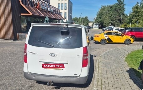 Hyundai Grand Starex Grand Starex I рестайлинг 2, 2016 год, 2 100 000 рублей, 5 фотография