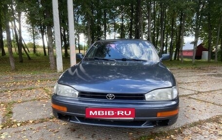 Toyota Camry, 1993 год, 250 000 рублей, 2 фотография