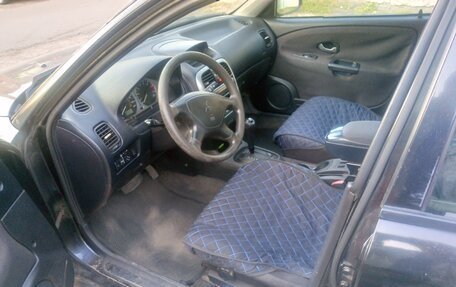 Mitsubishi Carisma I, 2003 год, 320 000 рублей, 4 фотография