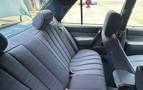 Mercedes-Benz 190 (W201), 1993 год, 750 000 рублей, 23 фотография