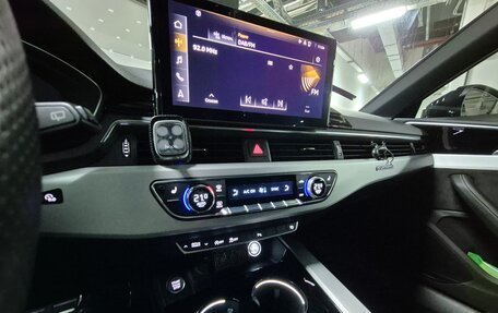 Audi A4, 2019 год, 3 820 000 рублей, 21 фотография