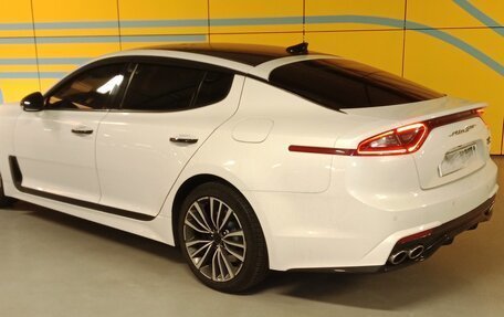 KIA Stinger I, 2018 год, 2 300 000 рублей, 5 фотография