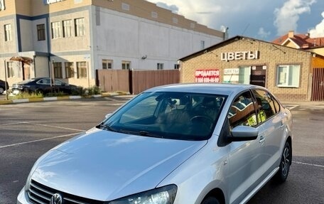 Volkswagen Polo VI (EU Market), 2015 год, 870 000 рублей, 2 фотография