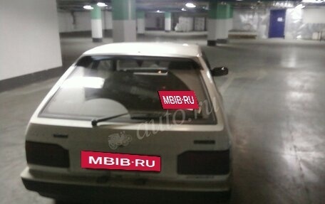 Mazda 323, 1987 год, 90 000 рублей, 3 фотография