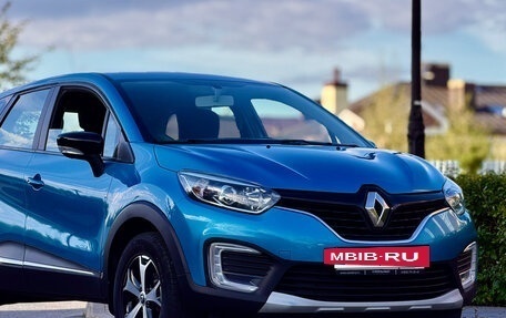 Renault Kaptur I рестайлинг, 2017 год, 1 300 000 рублей, 2 фотография