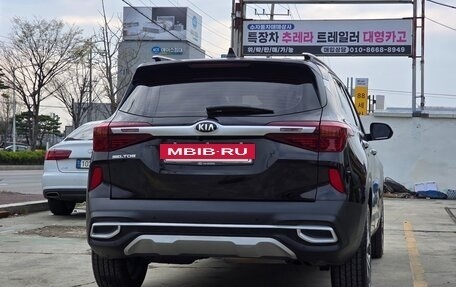 KIA Seltos I, 2023 год, 1 690 777 рублей, 2 фотография