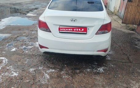 Hyundai Solaris II рестайлинг, 2015 год, 420 000 рублей, 1 фотография