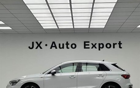 Audi A3, 2023 год, 1 650 000 рублей, 10 фотография