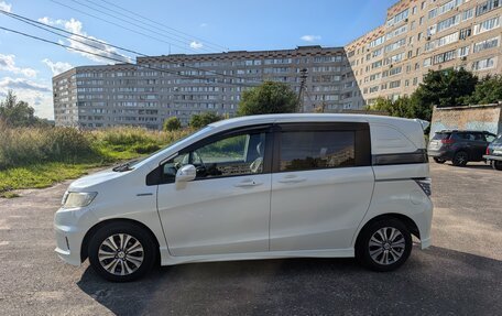 Honda Freed I, 2012 год, 1 050 000 рублей, 4 фотография
