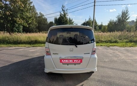 Honda Freed I, 2012 год, 1 050 000 рублей, 6 фотография