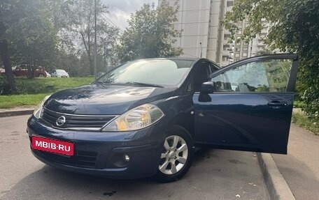 Nissan Tiida, 2011 год, 990 000 рублей, 2 фотография
