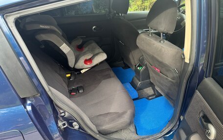 Nissan Tiida, 2011 год, 990 000 рублей, 21 фотография