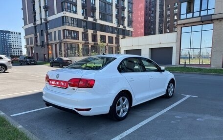 Volkswagen Jetta VI, 2013 год, 1 199 000 рублей, 3 фотография