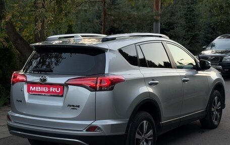 Toyota RAV4, 2017 год, 2 550 000 рублей, 5 фотография