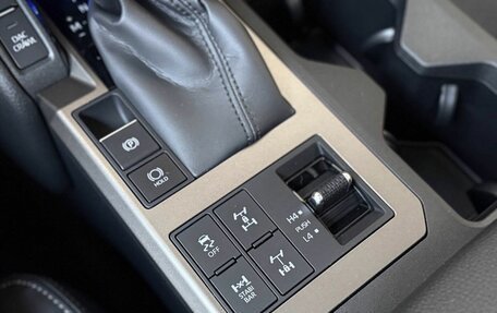 Toyota Land Cruiser Prado, 2026 год, 12 990 000 рублей, 24 фотография