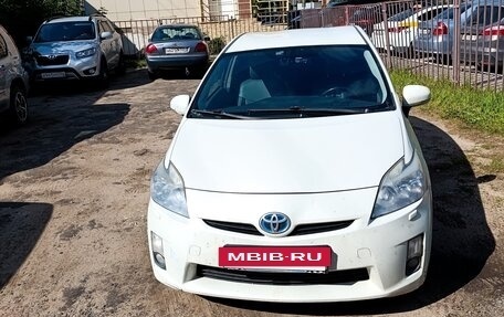 Toyota Prius, 2010 год, 800 000 рублей, 2 фотография