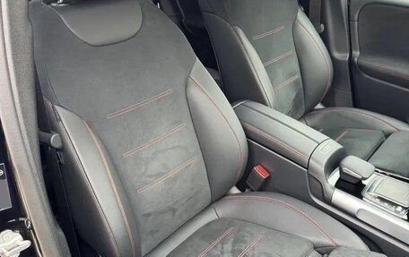 Mercedes-Benz GLB, 2023 год, 3 600 000 рублей, 22 фотография