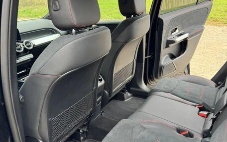 Mercedes-Benz GLB, 2023 год, 3 600 000 рублей, 24 фотография
