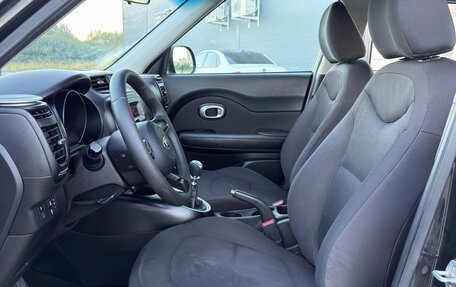 KIA Soul II рестайлинг, 2014 год, 895 000 рублей, 24 фотография