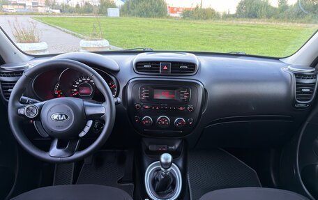 KIA Soul II рестайлинг, 2014 год, 895 000 рублей, 34 фотография