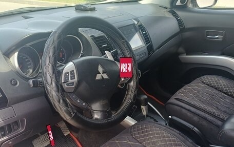 Mitsubishi Outlander III рестайлинг 3, 2008 год, 918 000 рублей, 12 фотография