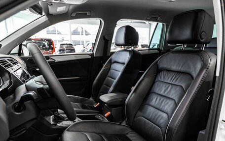 Volkswagen Tiguan II, 2017 год, 2 000 000 рублей, 14 фотография