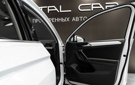 Volkswagen Tiguan II, 2017 год, 2 000 000 рублей, 10 фотография