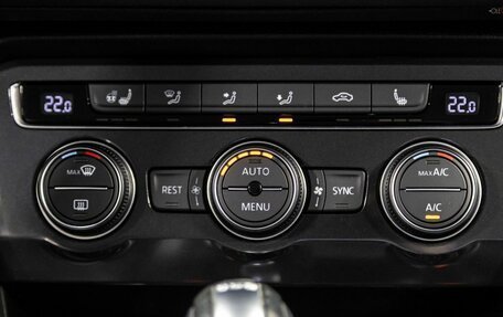 Volkswagen Tiguan II, 2017 год, 2 000 000 рублей, 18 фотография