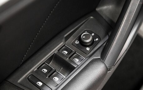 Volkswagen Tiguan II, 2017 год, 2 000 000 рублей, 19 фотография