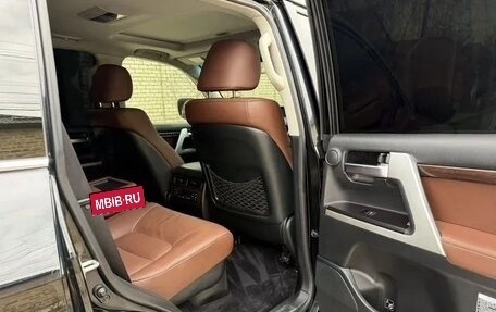 Toyota Land Cruiser 200, 2016 год, 5 500 000 рублей, 5 фотография