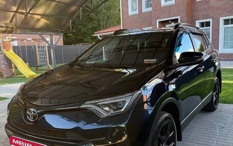 Toyota RAV4, 2019 год, 2 700 000 рублей, 1 фотография
