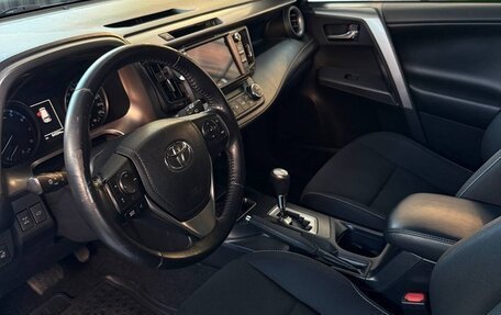 Toyota RAV4, 2019 год, 2 700 000 рублей, 3 фотография