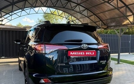 Toyota RAV4, 2019 год, 2 700 000 рублей, 9 фотография