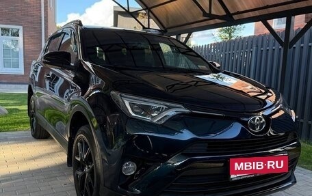 Toyota RAV4, 2019 год, 2 700 000 рублей, 7 фотография